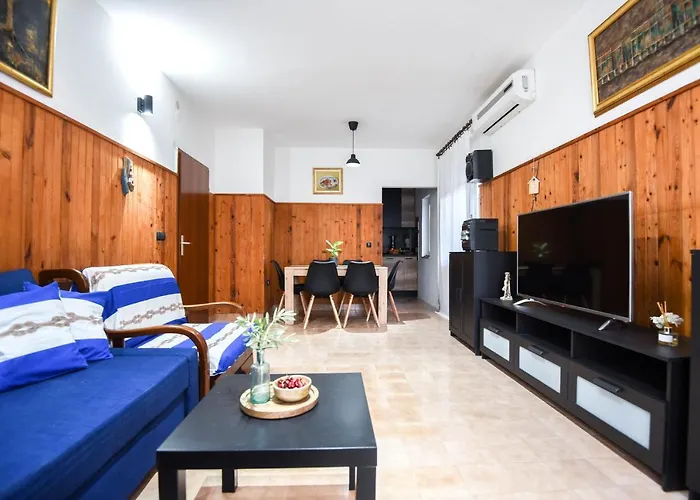 Adriatica * Marusici (Split-Dalmatia)